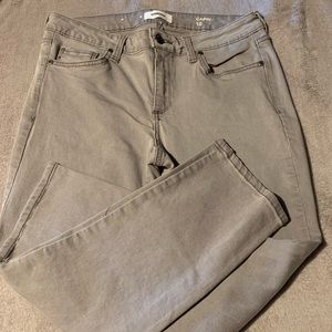 Capri pants size 10